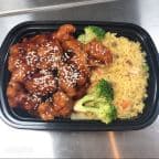 Best Sesame Chicken (Combo Plate) in Hendersonville, TN